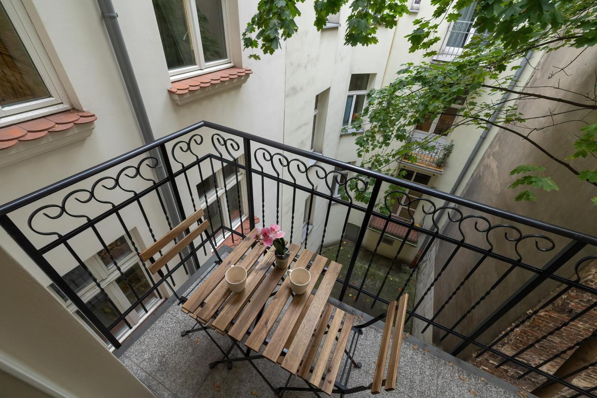 Modern & Comfy Apartment Rakowicka 6 Cracow By Renters Krakow Dış mekan fotoğraf