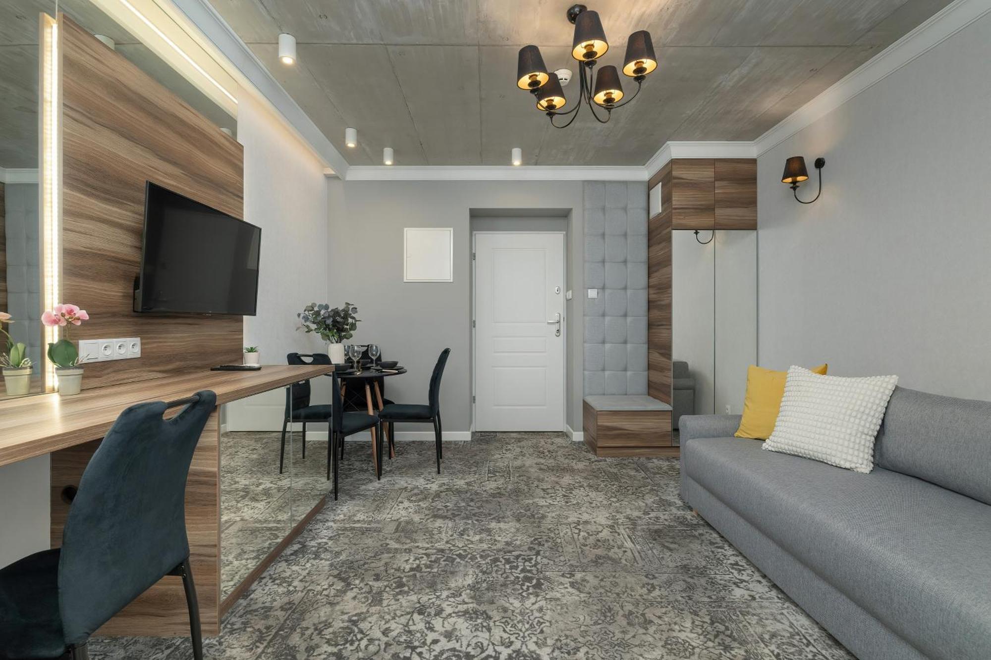 Modern & Comfy Apartment Rakowicka 6 Cracow By Renters Krakow Dış mekan fotoğraf