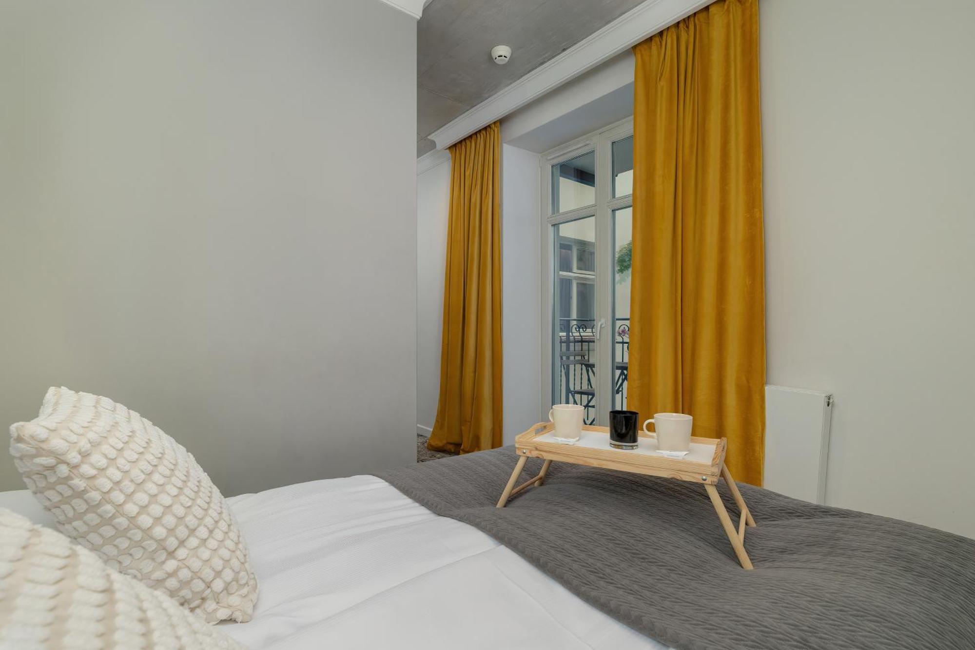 Modern & Comfy Apartment Rakowicka 6 Cracow By Renters Krakow Dış mekan fotoğraf